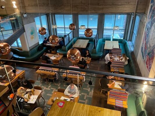AFRO PORTUGUESE RESTAURANTS Canary Wharf: Jubilee Place AFRO PORTUGUESE RESTAURANTS Canary Wharf: Jubilee Place
