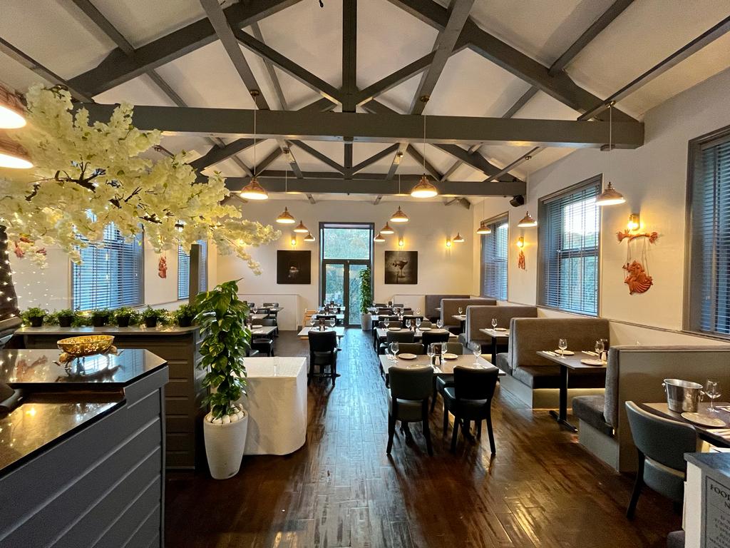 INDIAN RESTAURANTS Egerton Bolton INDIAN RESTAURANTS Egerton Bolton